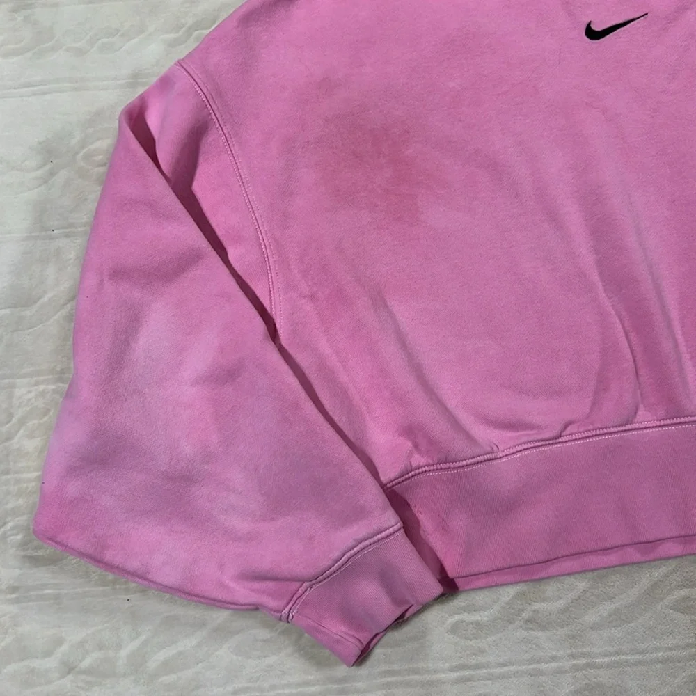 Nike cropped center swoosh‎ crewneck